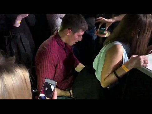❤️ Tinuod nga sekso sa usa ka nightclub sa Russia. Ang 18-anyos nga Ruso nga babaye sa anus ug puwerta nakighilawas sa usa ka nightclub ❤ Sex video sa ceb.com-fullporner.ru ﹏